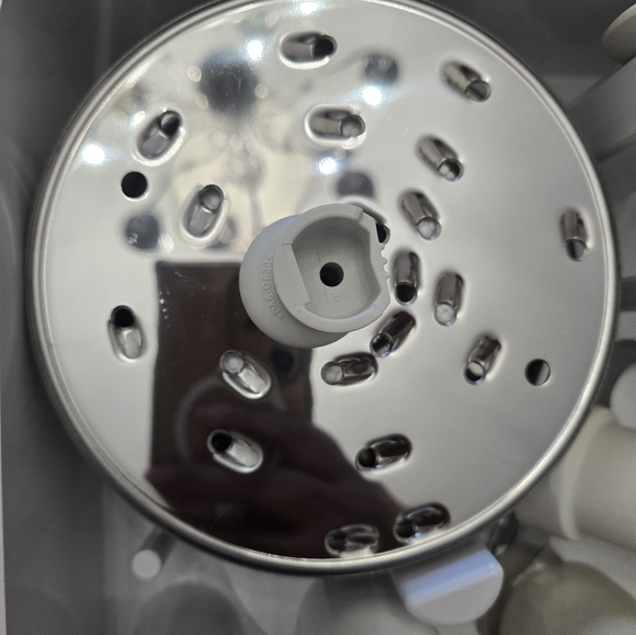 Discs and Blades for KitchenAid KFP750PK 700-Watt 12-Cup Food Processor - Picture 6 of 10